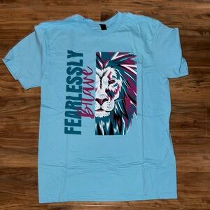 Gildan Blue and Pink Short Sleeve Tee with Lion Design